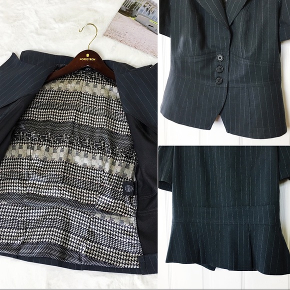 🌸ZINC🌸Women’s Navy Blue Striped Blazer - Picture 5 of 8